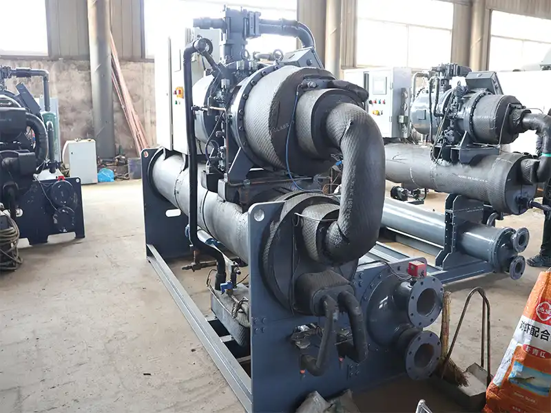 -10_0℃ Screw industrial chiller back.webp